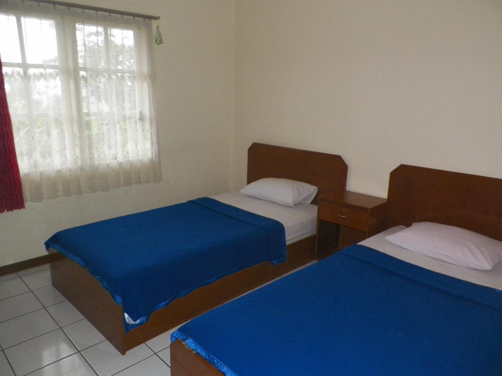 Hotel Puspa Sari Redpartner Ciater Cameră foto