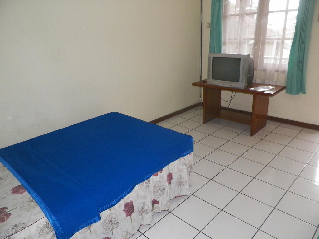 Hotel Puspa Sari Redpartner Ciater Cameră foto